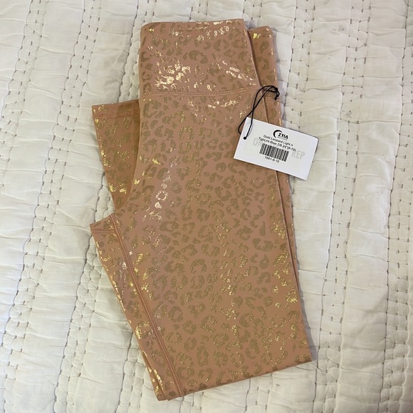 BNWT Zyia Gold Leopard tights - Picture 3 of 4
